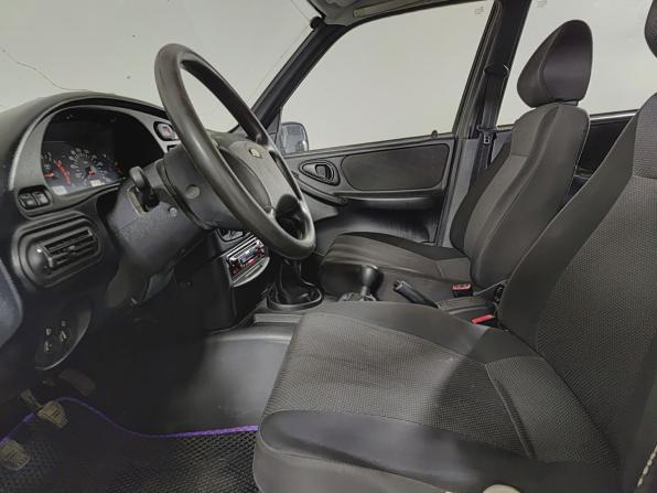 Chevrolet Niva I Рестайлинг с пробегом 2009 года, цена 415 000 рублей, 178698 км, внедорожник, Автокод Объявления