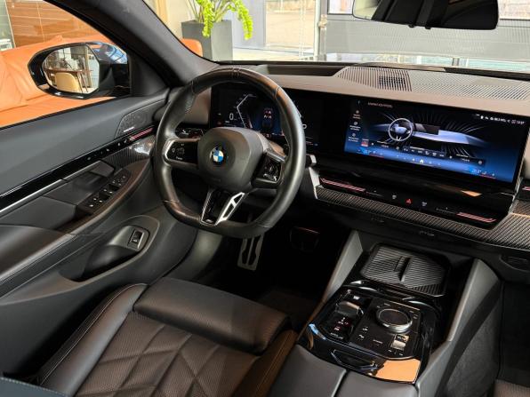 BMW 5 серии VIII (G60/G61/G68) с пробегом 2023 года, цена 7 800 000 рублей, 37655 км, седан, Автокод Объявления