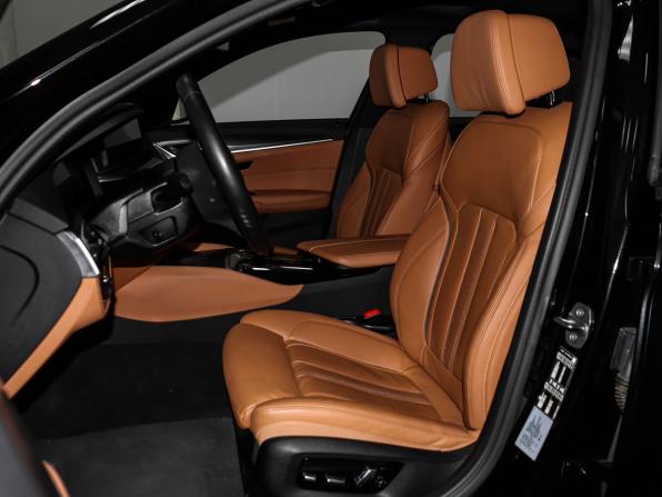 BMW 5 серии VII (G30/G31/G38) Рестайлинг с пробегом 2021 года, цена 4 999 000 рублей, 43250 км, седан, Автокод Объявления