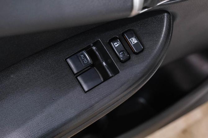 Toyota Corolla X (E140 E150) Рестайлинг с пробегом 2010 года, цена 999 000 рублей, 344000 км, седан, Автокод Объявления