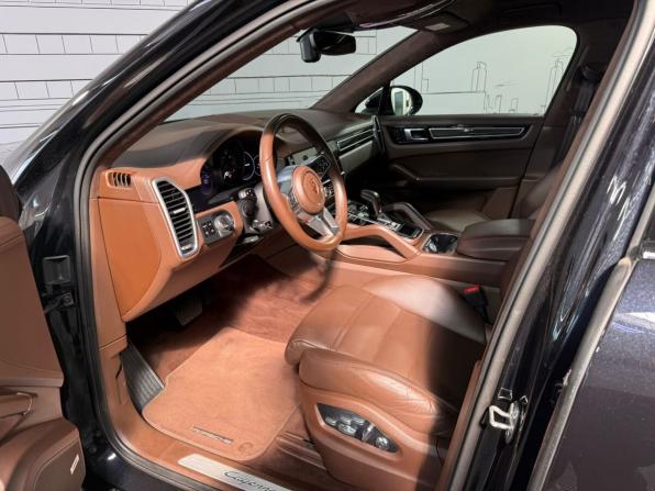 Porsche Cayenne III с пробегом 2021 года, цена 9 285 000 рублей, 65000 км, внедорожник, Автокод Объявления