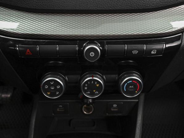 Lada (ВАЗ) Vesta I Рестайлинг (NG) с пробегом 2023 года, цена 1 084 000 рублей, 65859 км, седан, Автокод Объявления
