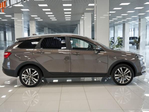 Lada (ВАЗ) Vesta I с пробегом 2022 года, цена 1 300 000 рублей, 63425 км, универсал, Автокод Объявления