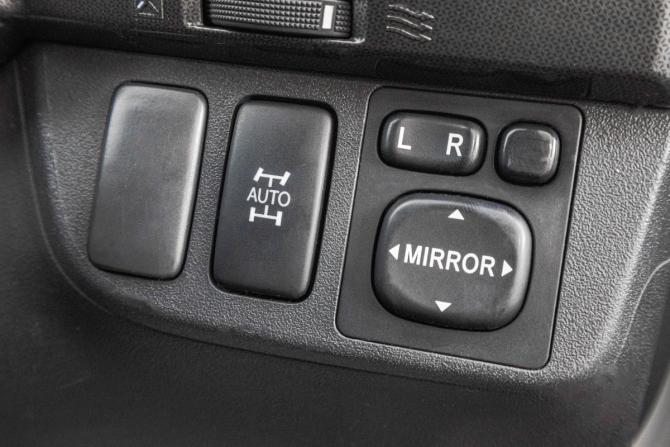 Toyota Wish I с пробегом 2004 года, цена 899 000 рублей, 210000 км, компактвэн, Автокод Объявления
