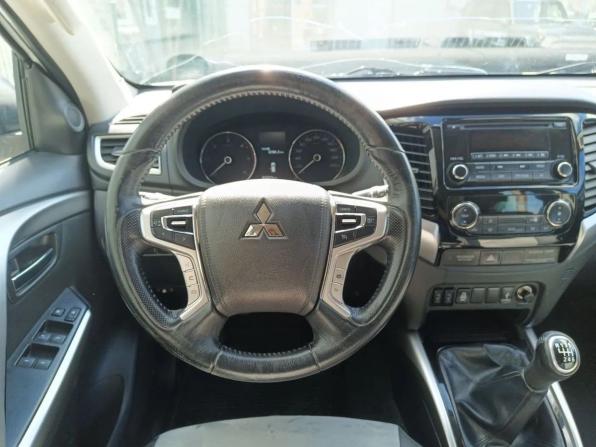 Mitsubishi Pajero Sport III с пробегом 2018 года, цена 2 050 000 рублей, 317210 км, внедорожник, Автокод Объявления