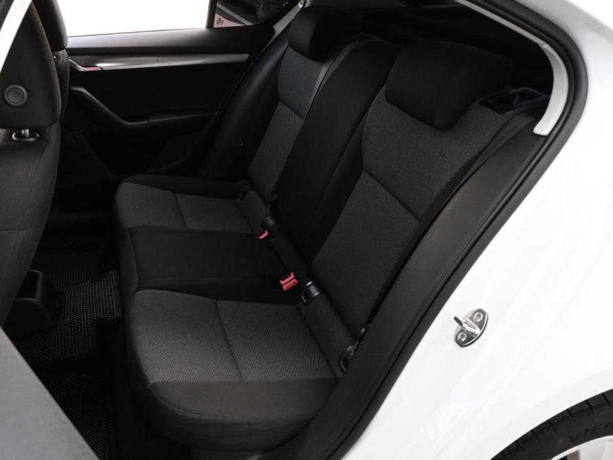 Skoda Octavia III (A7) Волгоград  - изображение 9