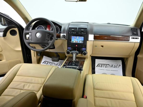 Volkswagen Touareg I Рестайлинг с пробегом 2010 года, цена 919 000 рублей, 166058 км, внедорожник, Автокод Объявления