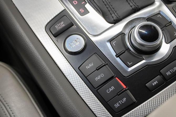 Audi Q7 I (4L) Рестайлинг с пробегом 2013 года, цена 2 099 000 рублей, 186813 км, внедорожник, Автокод Объявления