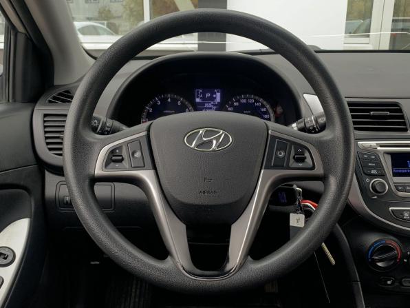 Hyundai Solaris I Рестайлинг с пробегом 2015 года, цена 1 099 000 рублей, 150907 км, седан, Автокод Объявления