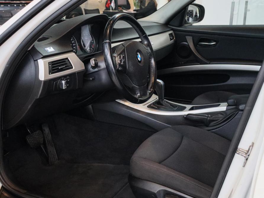 BMW 3 серии V (E90/E91/E92/E93) Рестайлинг Москва  - изображение 11