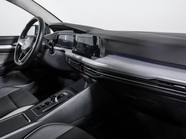 Volkswagen Golf VIII с пробегом 2020 года, цена 2 649 000 рублей, 30000 км, хэтчбек, Автокод Объявления