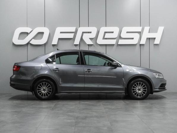 Volkswagen Jetta VI Рестайлинг с пробегом 2015 года, цена 1 249 000 рублей, 103405 км, седан, Автокод Объявления