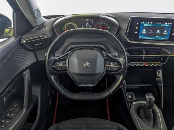 Peugeot 2008 II с пробегом 2021 года, цена 1 770 000 рублей, 118589 км, внедорожник, Автокод Объявления
