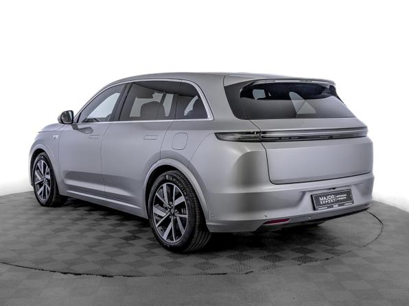Li Auto (Lixiang) L7 I с пробегом 2024 года, цена 5 850 000 рублей, 43260 км, внедорожник, Автокод Объявления