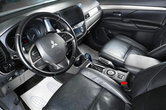 Mitsubishi Outlander III с пробегом 2012 года, цена 1 339 000 рублей, 162000 км, внедорожник, Автокод Объявления