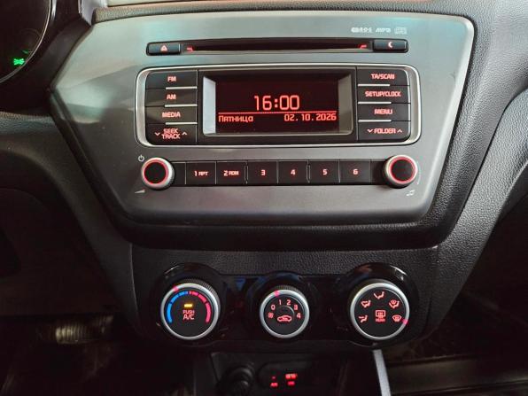 Kia Rio III Рестайлинг с пробегом 2015 года, цена 1 000 000 рублей, 132000 км, седан, Автокод Объявления