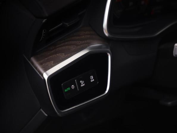 Audi A6 V (C8) с пробегом 2020 года, цена 3 799 000 рублей, 83462 км, седан, Автокод Объявления