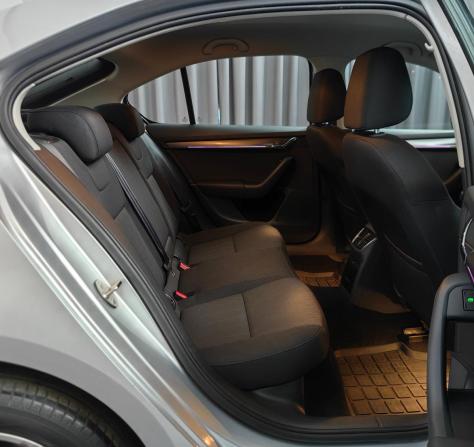 Skoda Octavia III (A7) Рестайлинг с пробегом 2018 года, цена 2 245 000 рублей, 83123 км, лифтбек, Автокод Объявления