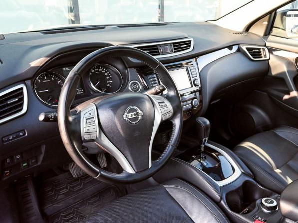 Nissan Qashqai II с пробегом 2017 года, цена 1 860 000 рублей, 91221 км, внедорожник, Автокод Объявления