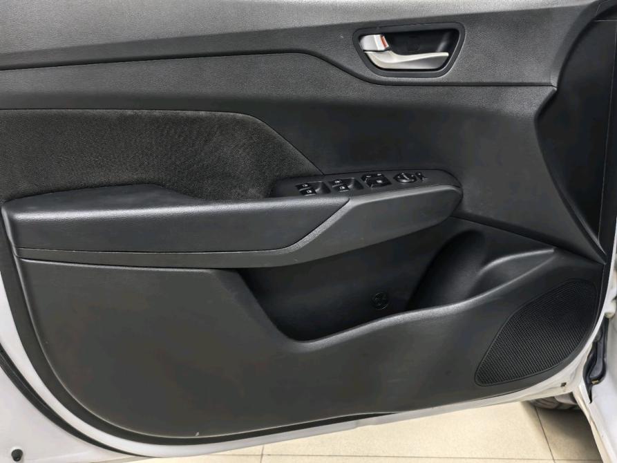 Hyundai Solaris II Рестайлинг Краснодар  - изображение 16