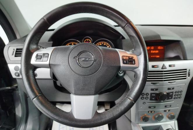 Opel Astra H Рестайлинг с пробегом 2012 года, цена 850 000 рублей, 150626 км, седан, Автокод Объявления