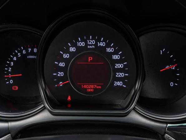 Kia Ceed II Рестайлинг с пробегом 2018 года, цена 1 410 000 рублей, 140287 км, хэтчбек, Автокод Объявления