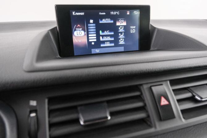 Lexus CT I Рестайлинг 2 с пробегом 2019 года, цена 2 189 000 рублей, 117000 км, хэтчбек, Автокод Объявления