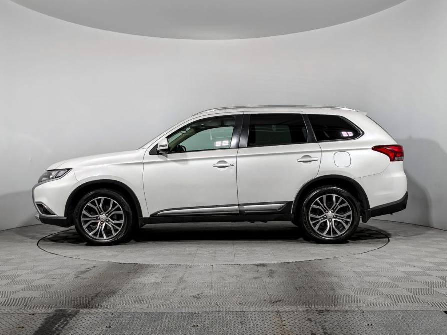 Mitsubishi Outlander III Рестайлинг 2 Санкт-Петербург  - изображение 8
