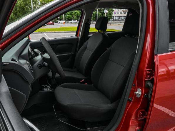 Renault Logan II с пробегом 2015 года, цена 629 000 рублей, 132944 км, седан, Автокод Объявления