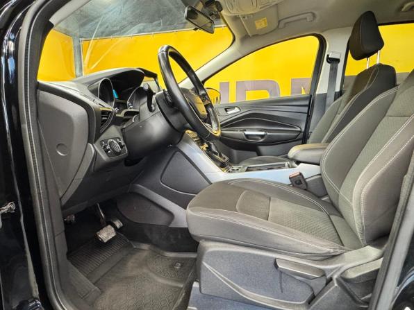 Ford Kuga II Рестайлинг с пробегом 2018 года, цена 1 679 000 рублей, 112000 км, внедорожник, Автокод Объявления
