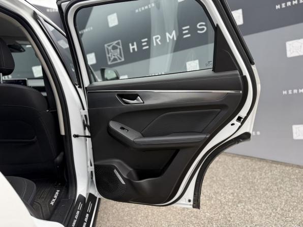 Haval Jolion I Рестайлинг с пробегом 2024 года, цена 2 230 000 рублей, 6795 км, внедорожник, Автокод Объявления
