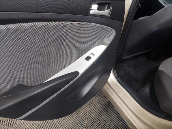 Hyundai Solaris I с пробегом 2012 года, цена 759 000 рублей, 156100 км, седан, Автокод Объявления