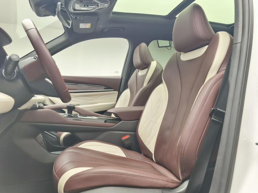 Geely Monjaro I Москва  - изображение 10