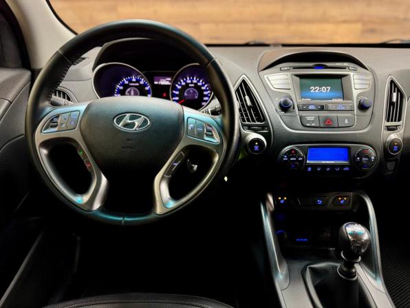 Hyundai ix35 I Рестайлинг с пробегом 2014 года, цена 1 250 000 рублей, 170000 км, внедорожник, Автокод Объявления
