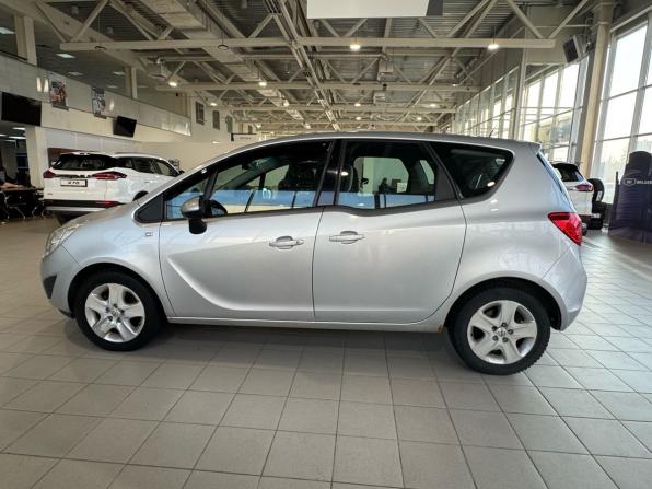 Opel Meriva B с пробегом 2012 года, цена 655 000 рублей, 98000 км, компактвэн, Автокод Объявления