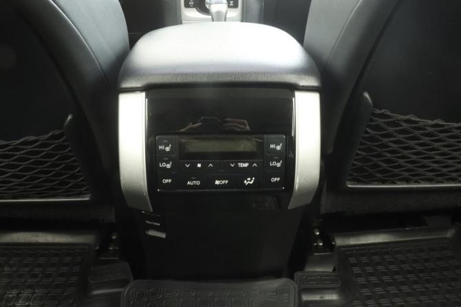 Toyota Land Cruiser Prado 150 Series Рестайлинг 2 с пробегом 2018 года, цена 3 879 000 рублей, 268276 км, внедорожник, Автокод Объявления