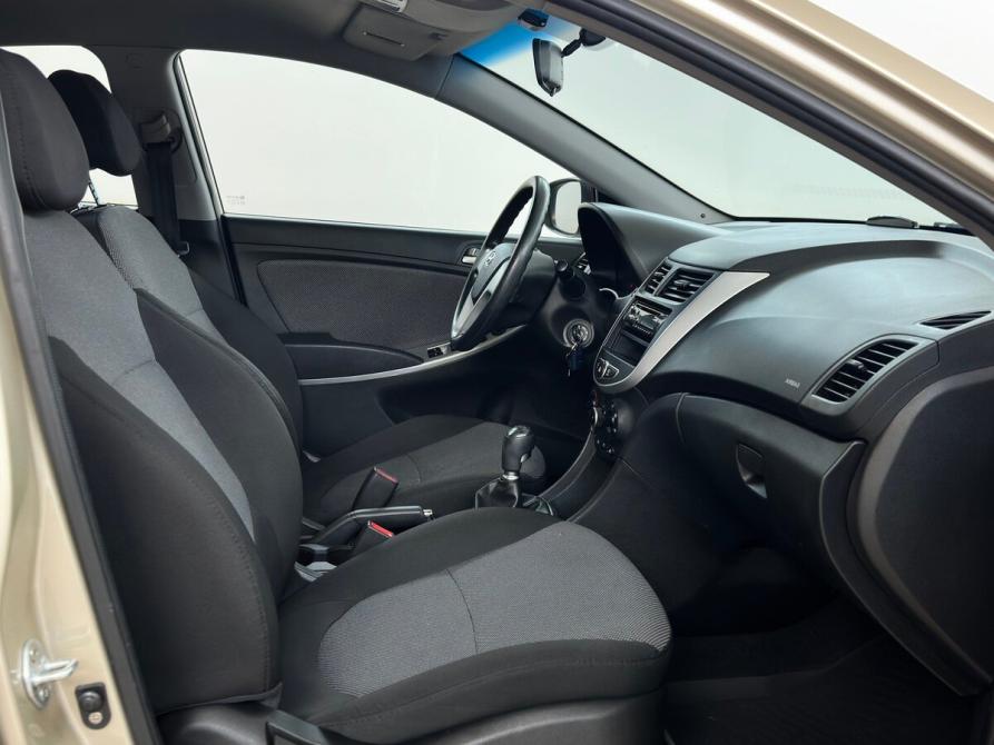 Hyundai Solaris I Москва  - изображение 9