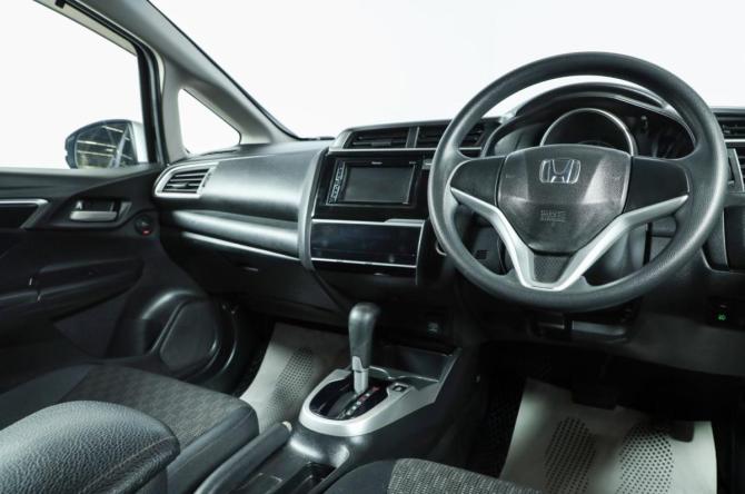 Honda Fit III с пробегом 2014 года, цена 999 000 рублей, 180000 км, хэтчбек, Автокод Объявления
