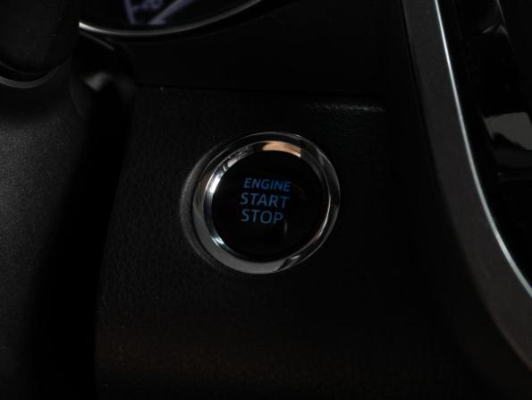 Toyota Camry VIII (XV70) с пробегом 2018 года, цена 2 729 000 рублей, 239433 км, седан, Автокод Объявления