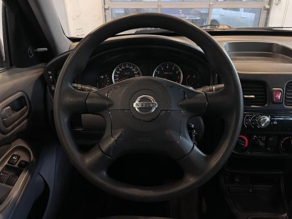 Nissan Almera II (N16) Рестайлинг с пробегом 2002 года, цена 137 100 рублей, 247318 км, хэтчбек, Автокод Объявления