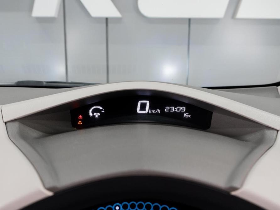 Nissan Leaf I (ZE0/AZE0) Тюмень  - изображение 14