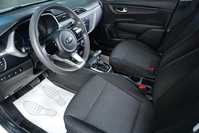 Kia Rio IV Рестайлинг с пробегом 2021 года, цена 1 329 000 рублей, 89123 км, седан, Автокод Объявления