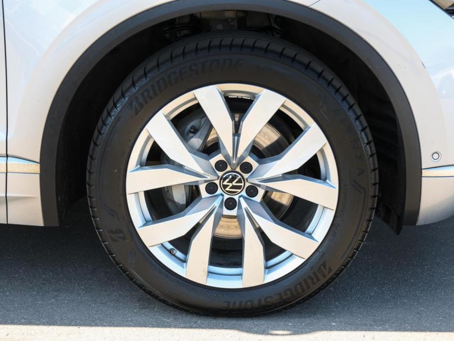 Volkswagen Touareg III Москва  - изображение 21