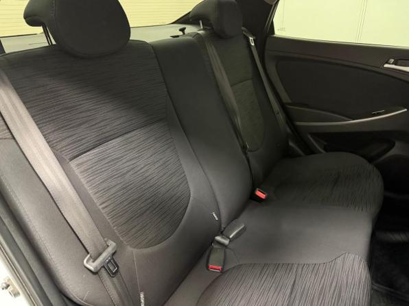 Hyundai Solaris I Рестайлинг с пробегом 2016 года, цена 1 030 000 рублей, 136110 км, седан, Автокод Объявления