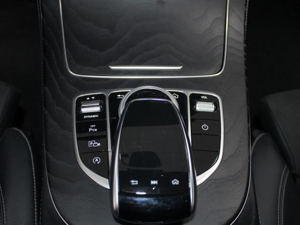 Mercedes-Benz E-Класс V (W213 S213 C238) Рестайлинг с пробегом 2020 года, цена 4 369 900 рублей, 87742 км, седан, Автокод Объявления