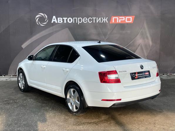 Skoda Octavia III (A7) Рестайлинг с пробегом 2020 года, цена 1 570 000 рублей, 110000 км, лифтбек, Автокод Объявления