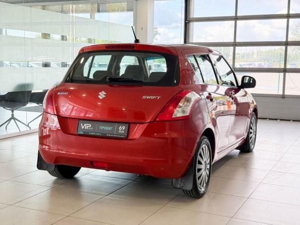 Suzuki Swift IV с пробегом 2013 года, цена 837 000 рублей, 131809 км, хэтчбек, Автокод Объявления