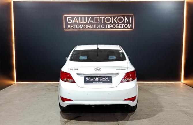Hyundai Solaris I Рестайлинг с пробегом 2014 года, цена 999 000 рублей, 133950 км, седан, Автокод Объявления