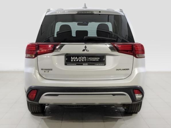 Mitsubishi Outlander III Рестайлинг 3 с пробегом 2019 года, цена 1 715 000 рублей, 170212 км, внедорожник, Автокод Объявления