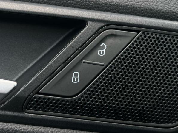 Volkswagen Tiguan II Рестайлинг с пробегом 2021 года, цена 2 350 000 рублей, 111000 км, внедорожник, Автокод Объявления